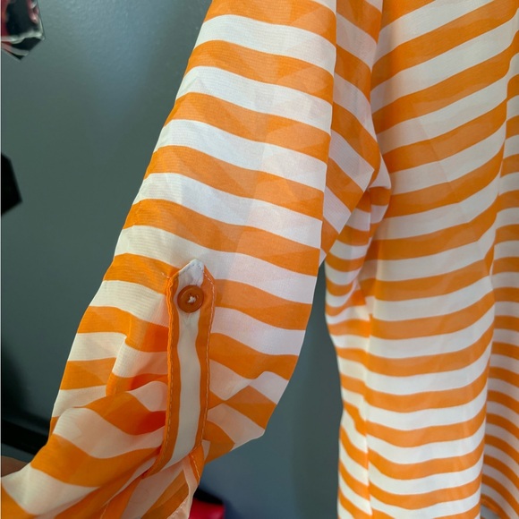 Blouse - Picture 2 of 3